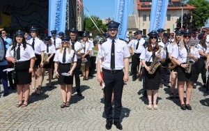 Tłumy Ludzi na XVI Powiatowym Przeglądzie Orkiestr Dętych w Daleszycach (6)