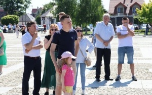 Tłumy Ludzi na XVI Powiatowym Przeglądzie Orkiestr Dętych w Daleszycach (16)