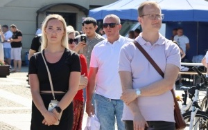 Tłumy Ludzi na XVI Powiatowym Przeglądzie Orkiestr Dętych w Daleszycach (7)