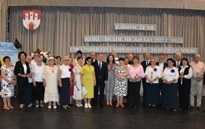 Zakończenie roku akademickiego Chęcińskiego Uniwersytetu Trzeciego Wieku (13)