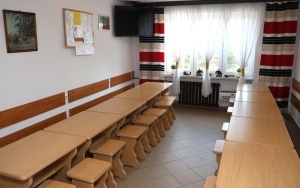 Schronisko w Bodzentynie (6)