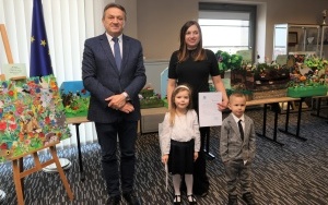 Wręczenie nagród w I Konkursie Plastycznym „Mieszkańcy łąki” (2)