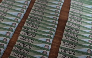 Nowe legitymacje dla straży rybackiej (6)