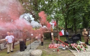 Pomnik Rzezi Wołyńskiej (16)