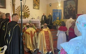 Uroczystość odpustowa w parafii świętej Marty w Jaworzni (7)