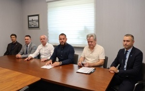 Podpisanie umowy na budowę chodnika w Korzecku (3)