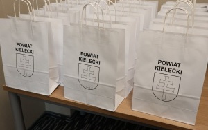 Stypendia Starosty Kieleckiego wręczone! (12)