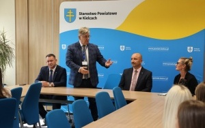 Stypendia Starosty Kieleckiego wręczone! (18)
