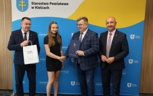 Stypendia Starosty Kieleckiego wręczone! (5)