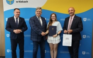 Stypendia Starosty Kieleckiego wręczone! (8)