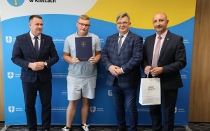 Stypendia Starosty Kieleckiego wręczone! (11)