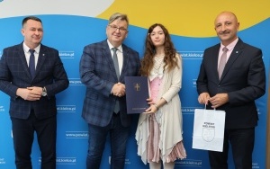 Stypendia Starosty Kieleckiego wręczone! (12)