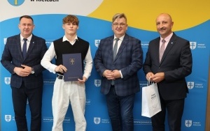 Stypendia Starosty Kieleckiego wręczone! (13)