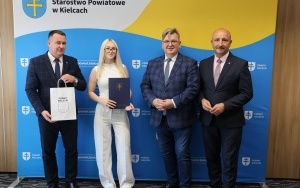 Stypendia Starosty Kieleckiego wręczone! (17)