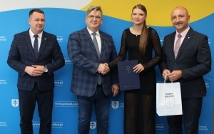 Stypendia Starosty Kieleckiego wręczone! (2)