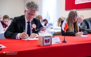 Miedzianogórskie Dyktando na Święto Niepodległości (1)