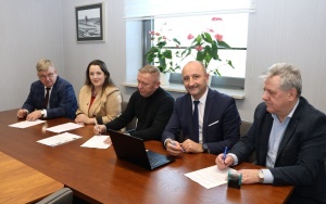 Podpisanie umowy na remont drogi powiatowej Strojnów-Krauzów (6)