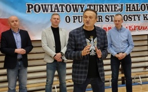 Powiatowy Turniej Halowej Piłki Nożnej o Puchar Starosty Kieleckiego  (2)