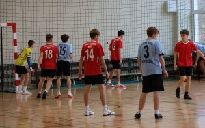 Powiatowy Turniej Halowej Piłki Nożnej o Puchar Starosty Kieleckiego  (2)