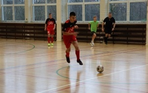 Powiatowy Turniej Halowej Piłki Nożnej o Puchar Starosty Kieleckiego  (8)