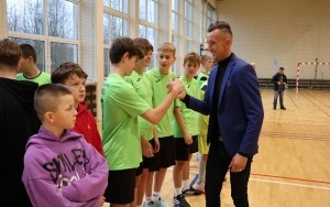 Powiatowy Turniej Halowej Piłki Nożnej o Puchar Starosty Kieleckiego  (2)