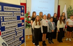 IX Przegląd Pieśni i Piosenki  Patriotycznej w Powiatowym Zespole Szkół w Chęcinach  (4)