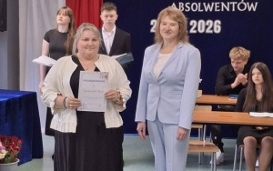Zakończenie roku szkolnego maturzystów w PZS w Bodzentynie i Technikum nr 6 w Nowej Słupi  (6)