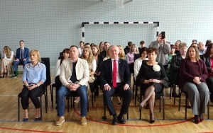 Zakończenie roku szkolnego maturzystów w PZS w Chęcinach (1)