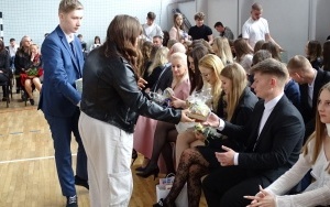 Zakończenie roku szkolnego maturzystów w PZS w Chęcinach (8)