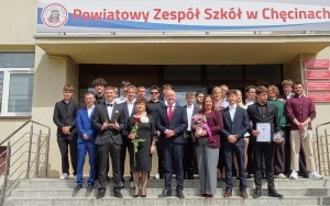 Zakończenie roku szkolnego maturzystów w PZS w Chęcinach (12)