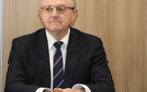 Umowy na rozpoczęcie działalności  (4)
