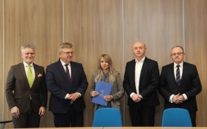 Umowy na rozpoczęcie działalności  (4)