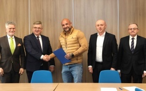 Umowy na rozpoczęcie działalności  (5)