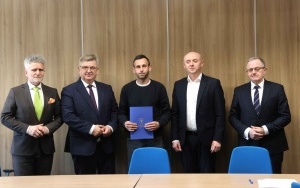 Umowy na rozpoczęcie działalności  (9)