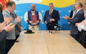 Umowa z powiatem nowotarskim (2)