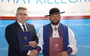 Umowa z powiatem nowotarskim (16)