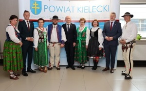 Umowa z powiatem nowotarskim (1)
