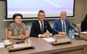 Sesja Rady Powiatu w Kielcach (1)