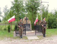 Hołd poległym pod Leszczynami