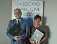 Dyrektorzy z przedłużonymi umowami