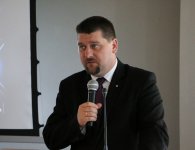 Szkoła nauczycielem stoi