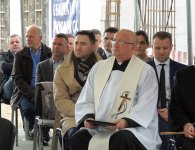 UROCZYSTE WMUROWANIE KAMIENIA WĘGIELNEGO POD BUDOWĘ FIRMY DAFI PRO S.A.