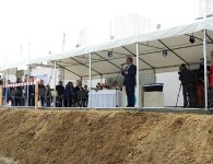 UROCZYSTE WMUROWANIE KAMIENIA WĘGIELNEGO POD BUDOWĘ FIRMY DAFI PRO S.A.