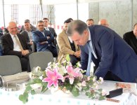 UROCZYSTE WMUROWANIE KAMIENIA WĘGIELNEGO POD BUDOWĘ FIRMY DAFI PRO S.A.