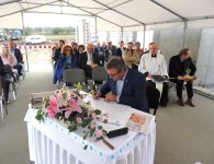 UROCZYSTE WMUROWANIE KAMIENIA WĘGIELNEGO POD BUDOWĘ FIRMY DAFI PRO S.A.