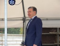 UROCZYSTE WMUROWANIE KAMIENIA WĘGIELNEGO POD BUDOWĘ FIRMY DAFI PRO S.A.
