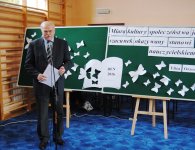 Ślubowanie uczniów klas pierwszych ZSP nr 5 w Łopusznie