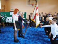 Ślubowanie uczniów klas pierwszych ZSP nr 5 w Łopusznie