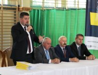 Podpisanie umowy w Zespole Szkół nr 3 w Chmielniku