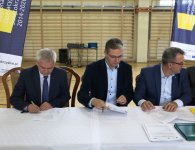 Podpisanie umowy w Zespole Szkół nr 3 w Chmielniku